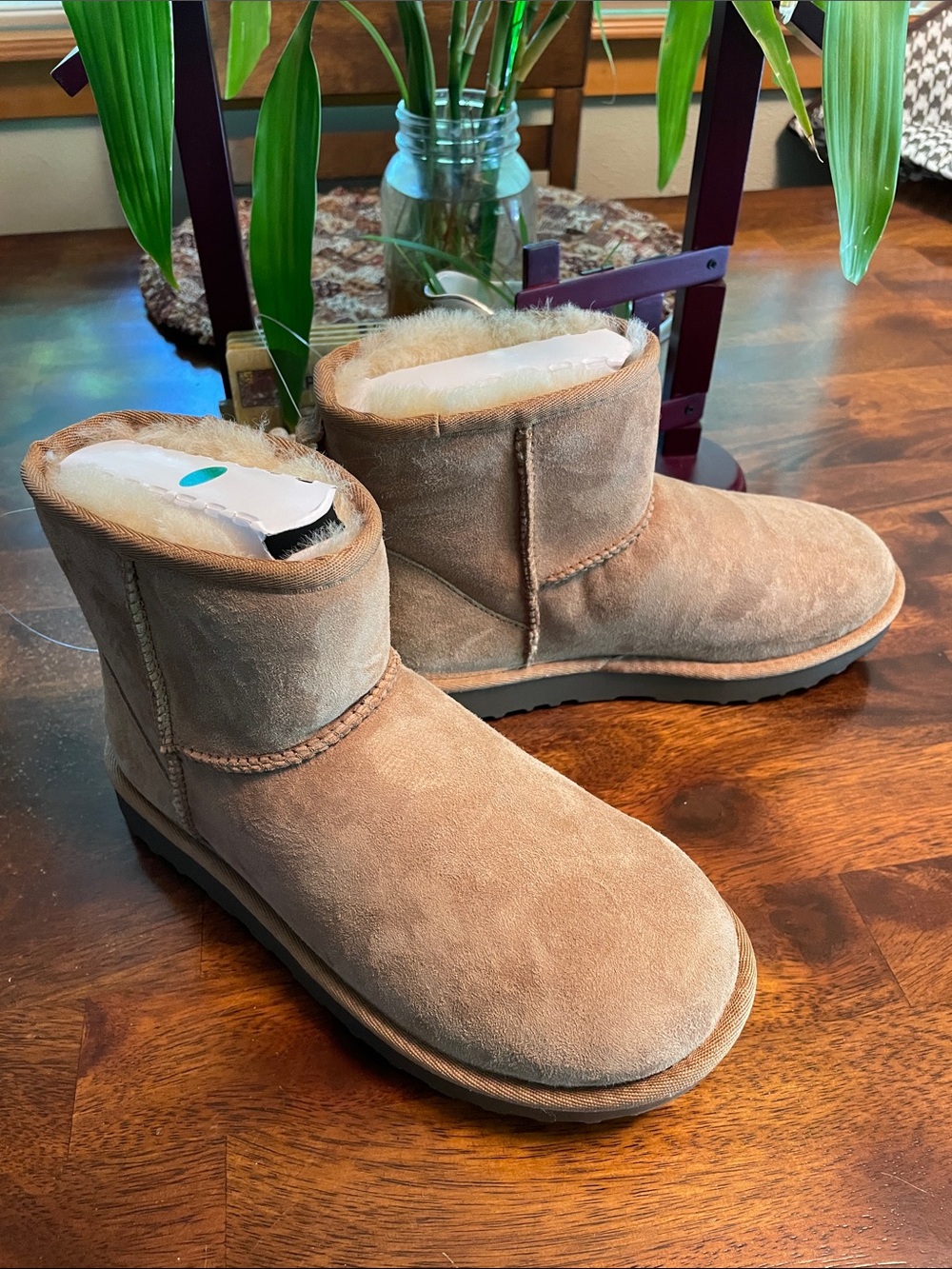 KIRKLAND Signature Shearling Boot Women’s 6, Tan